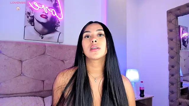 Cameliaa Smiith online show from January 2025 09:47:01 AM