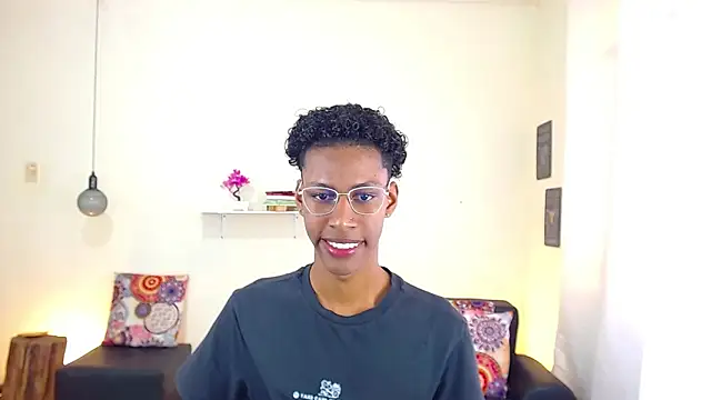 Snapshot of maiki18_ chatting on March 2025 01:51:01 PM maiki18 online show from March 2025 01:51:01 PM