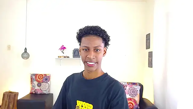 Snapshot of maiki18_ chatting on March 2025 01:45:01 PM maiki18 online show from March 2025 01:45:01 PM