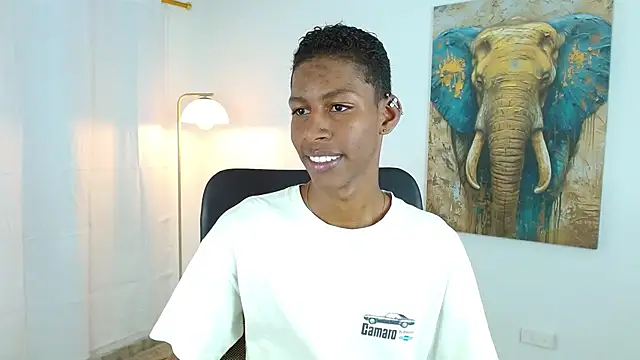 Snapshot of maiki18_ chatting on September 2025 08:46:01 PM maiki18 online show from September 2025 08:46:01 PM