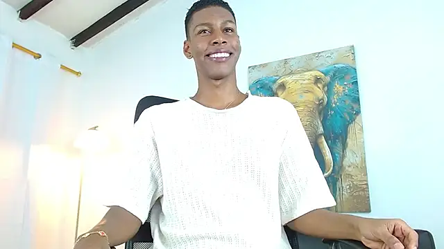 Snapshot of maiki18_ chatting on November 2025 08:40:02 PM maiki18 online show from November 2025 08:40:02 PM