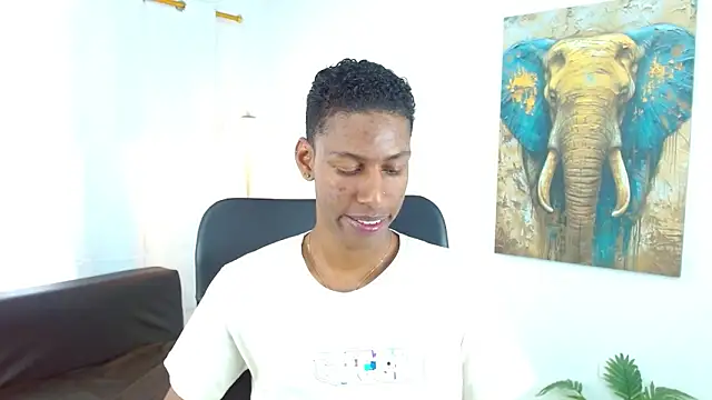 Snapshot of maiki18_ chatting on December 2025 09:20:01 PM maiki18 online show from December 2025 09:20:01 PM