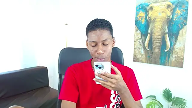 Snapshot of maiki18_ chatting on December 2025 08:26:02 PM maiki18 online show from December 2025 08:26:02 PM