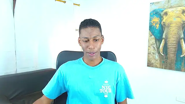 Snapshot of maiki18_ chatting on January 2026 08:35:01 PM maiki18 online show from January 2026 08:35:01 PM