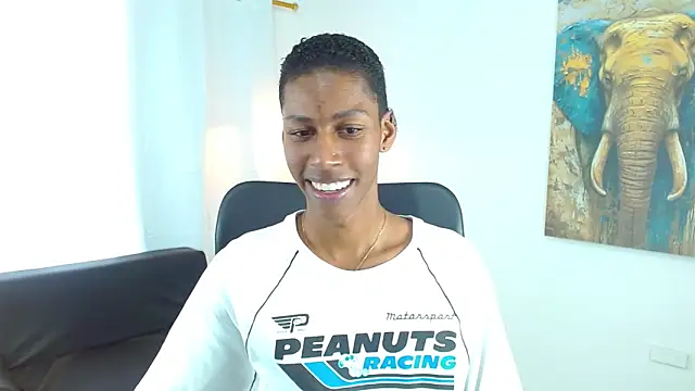 Snapshot of maiki18_ chatting on February 2026 09:02:02 PM maiki18 online show from February 2026 09:02:02 PM