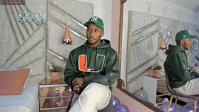 JamesParck online show from February 2025 12:11:01 PM