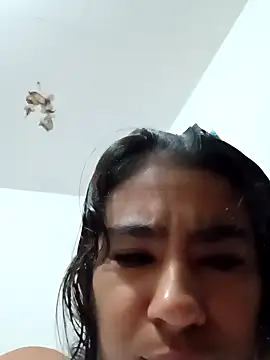 Leslly  online show from February 2025 11:32:01 AM