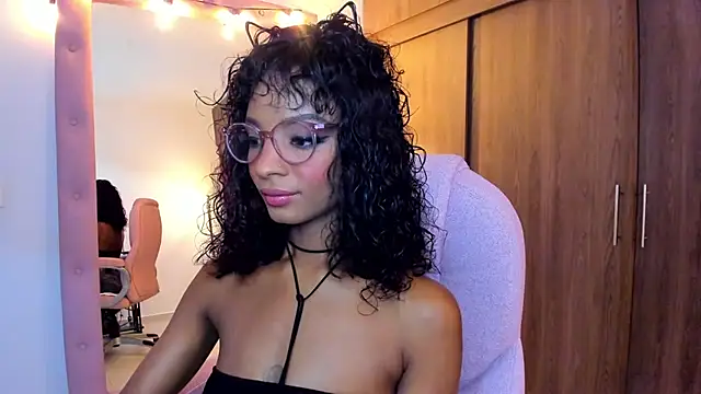 Snapshot of alikahouston4 chatting on February 2026 08:34:02 PM alikahouston4 online show from February 2026 08:34:02 PM