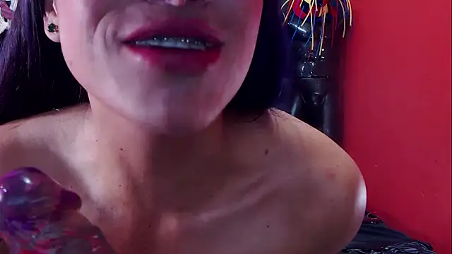 Snapshot of Hannamariana chatting on February 2025 01:41:01 PM Hannamariana online show from February 2025 01:41:01 PM