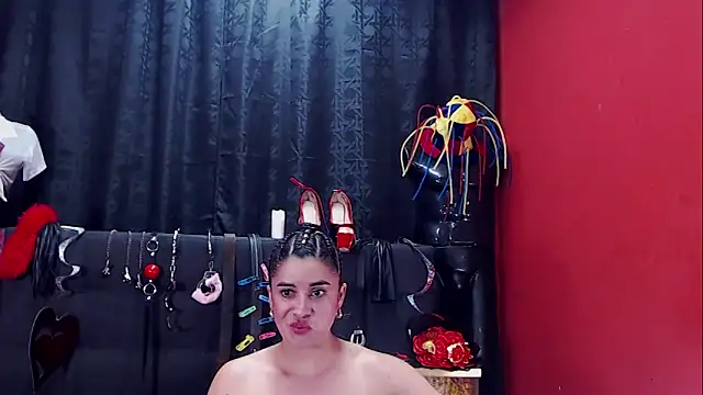 Snapshot of Hannamariana chatting on February 2025 08:14:02 PM Hannamariana online show from February 2025 08:14:02 PM