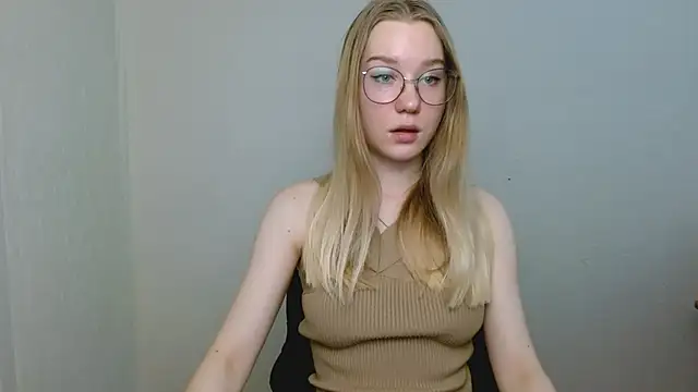 cindi hot online show from January 2026 11:16:02 AM