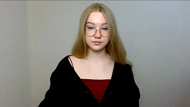 cindi hot online show from April 2026 11:19:02 AM