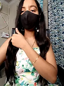 Parinaaz18 online show from February 2026 01:44:02 AM