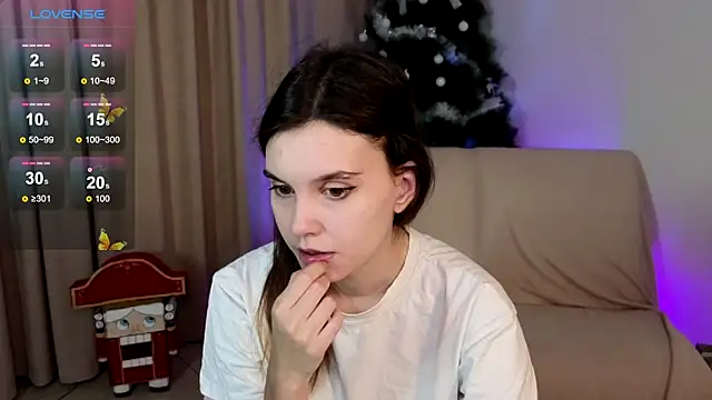 SusieMorris online show from December 2024 05:12:02 AM