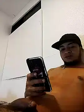 sexylatino22 online show from December 2024 03:27:02 AM
