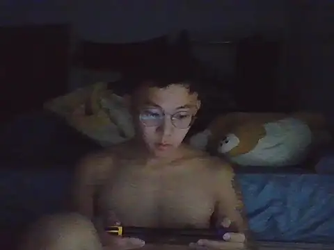 Snapshot of ZHIIz chatting on December 2025 02:32:02 PM ZHIIz online show from December 2025 02:32:02 PM