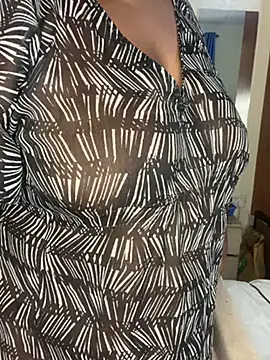 thickyelliana online show from March 2025 10:50:02 AM