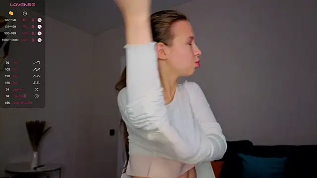 Dream emma online show from September 2025 01:49:02 AM