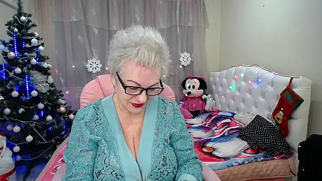 KayleSmoll online show from January 2025 07:17:02 PM