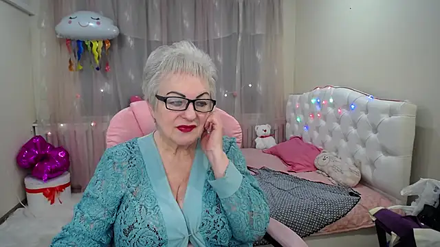 KayleSmoll online show from January 2025 01:33:01 AM
