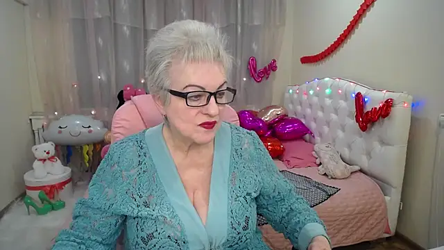 KayleSmoll online show from February 2025 01:27:02 AM