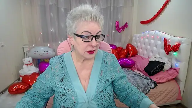 KayleSmoll online show from February 2025 07:17:01 PM