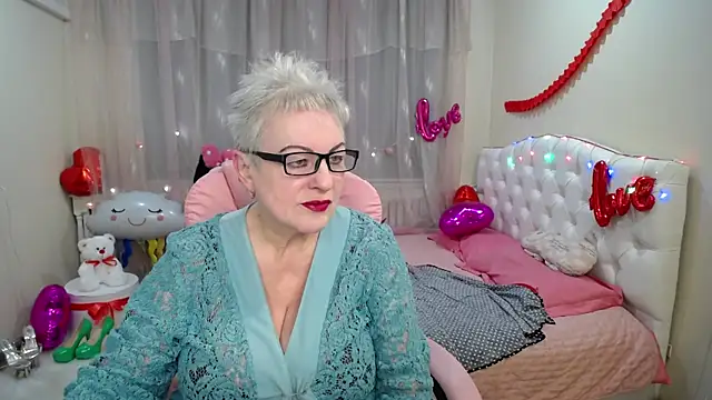 KayleSmoll online show from February 2025 07:23:01 PM