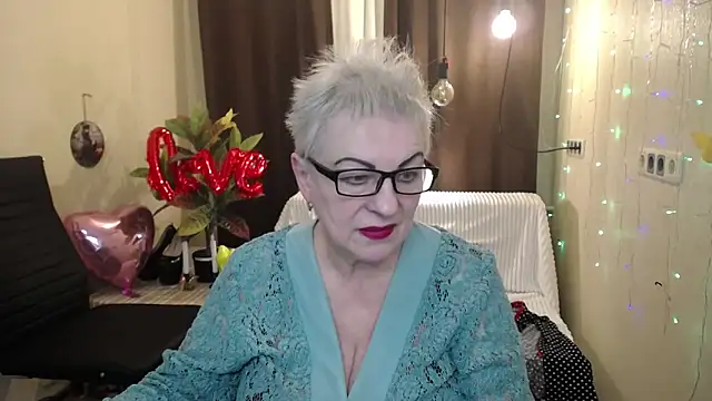 KayleSmoll online show from February 2025 01:47:02 AM