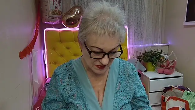 KayleSmoll online show from March 2025 01:28:01 AM