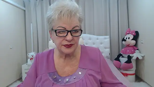 Snapshot of KayleSmoll chatting on March 2026 07:42:01 PM KayleSmoll online show from March 2026 07:42:01 PM