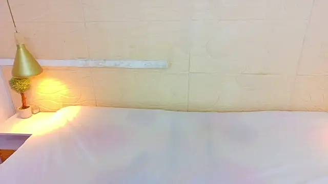Snapshot of Shamiraa_moore chatting on May 2026 02:13:02 PM Shamiraa moore online show from May 2026 02:13:02 PM