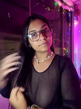 Snapshot of Sofythom1 chatting on December 2024 02:53:01 AM Sofythom1 online show from December 2024 02:53:01 AM