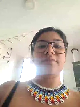 Snapshot of Sofythom1 chatting on January 2025 02:18:02 AM Sofythom1 online show from January 2025 02:18:02 AM