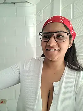 Snapshot of Sofythom1 chatting on March 2025 09:14:02 PM Sofythom1 online show from March 2025 09:14:02 PM