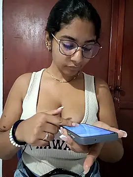 Snapshot of Sofythom1 chatting on January 2026 03:11:01 AM Sofythom1 online show from January 2026 03:11:01 AM