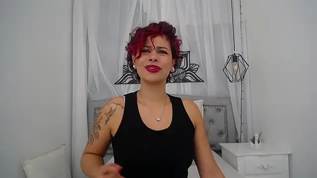 MarianaSanz online show from February 2025 12:02:02 PM