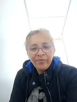 leona- online show from January 2025 10:59:02 AM