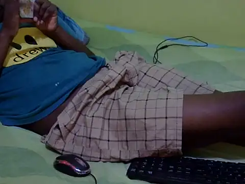 Snapshot of QUEEN-LIZ chatting on September 2025 06:24:02 AM QUEEN-LIZ online show from September 2025 06:24:02 AM