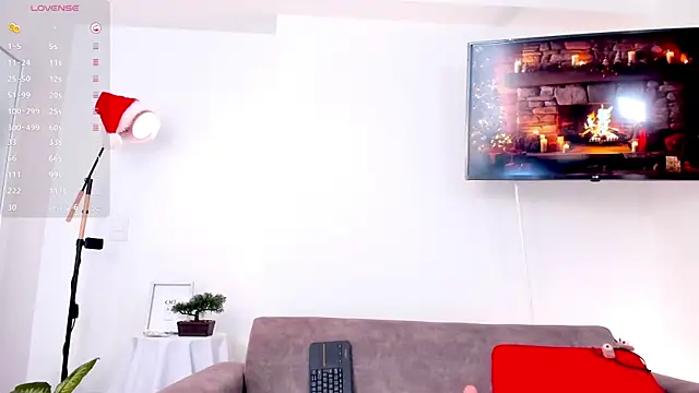 Hannaos online show from December 2024 05:26:01 PM