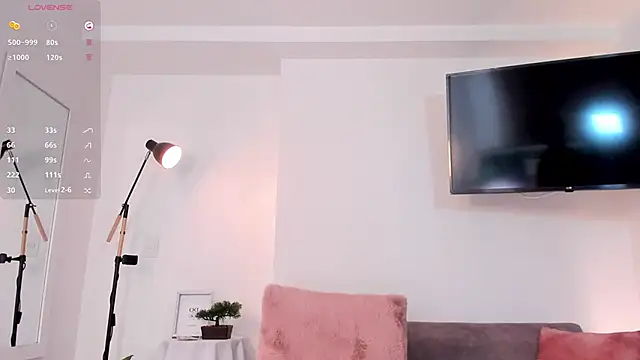 Hannaos online show from December 2024 12:45:02 PM