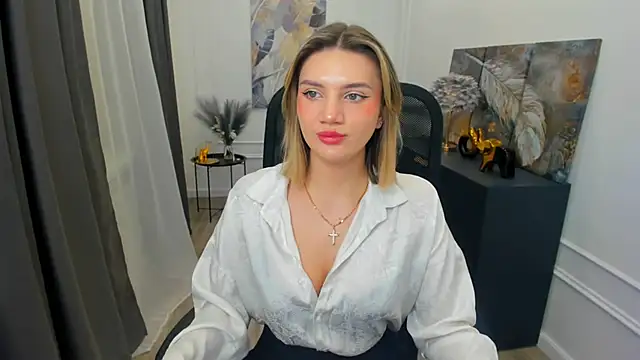 SelenaeMoore online show from March 2026 08:14:01 PM