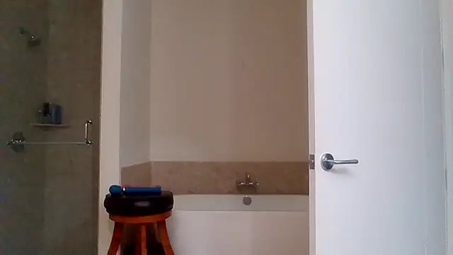 Snapshot of urgoodtime chatting on January 2025 09:35:01 AM urgoodtime online show from January 2025 09:35:01 AM