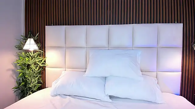 CailynBrowm online show from November 2025 04:12:01 AM