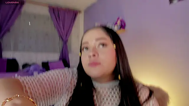 Snapshot of dennisbonnet_ chatting on January 2025 02:41:01 AM dennisbonnet online show from January 2025 02:41:01 AM