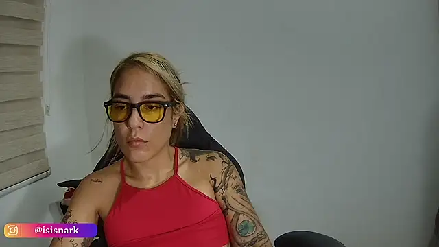 Isis69  online show from November 2025 12:00:01 AM