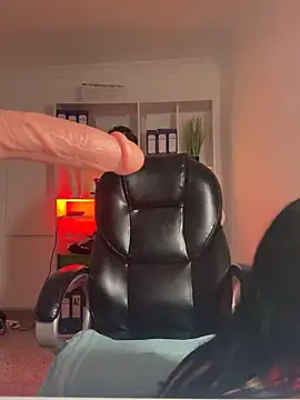 Alice nt online show from October 2025 12:51:01 AM