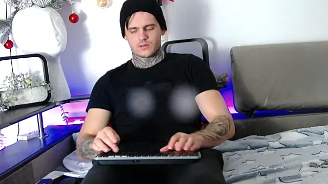 Snapshot of CarterCole chatting on December 2024 04:29:02 PM CarterCole online show from December 2024 04:29:02 PM