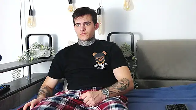 Snapshot of CarterCole chatting on February 2025 11:31:01 AM CarterCole online show from February 2025 11:31:01 AM