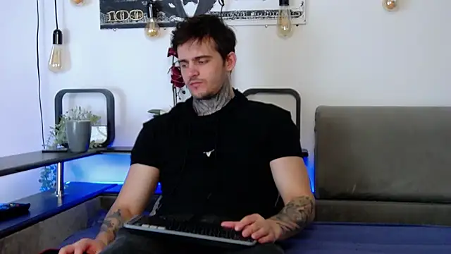 Snapshot of CarterCole chatting on March 2025 01:35:02 PM CarterCole online show from March 2025 01:35:02 PM