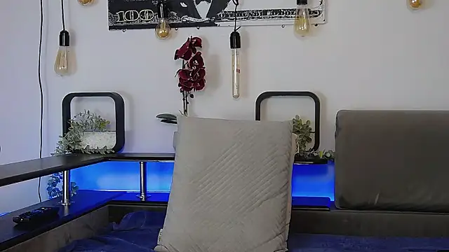 Snapshot of CarterCole chatting on March 2025 01:40:01 PM CarterCole online show from March 2025 01:40:01 PM